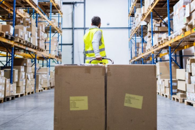 Перемещение в 1С: как оформить операцию между разными складами